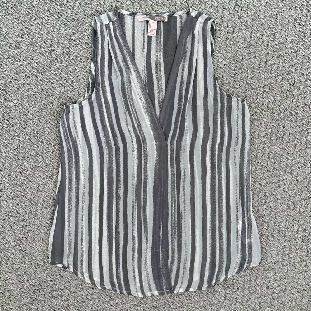 Forever 21 Sleeveless Top